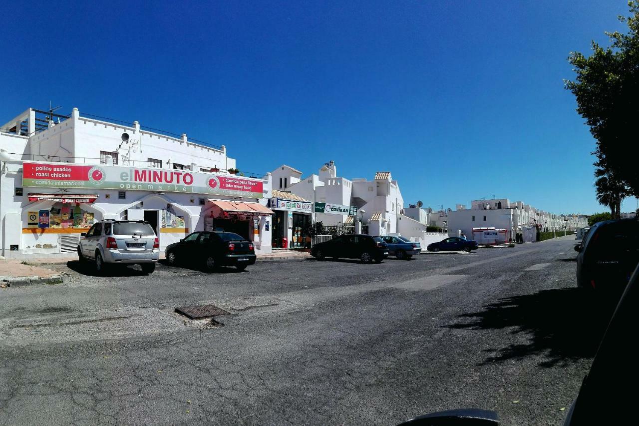 Pueblo Laguna 7 * Vera